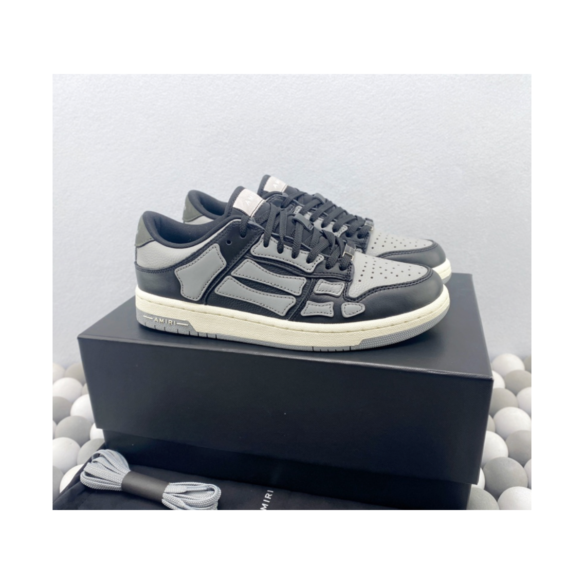 Amiri Skeleton Grey