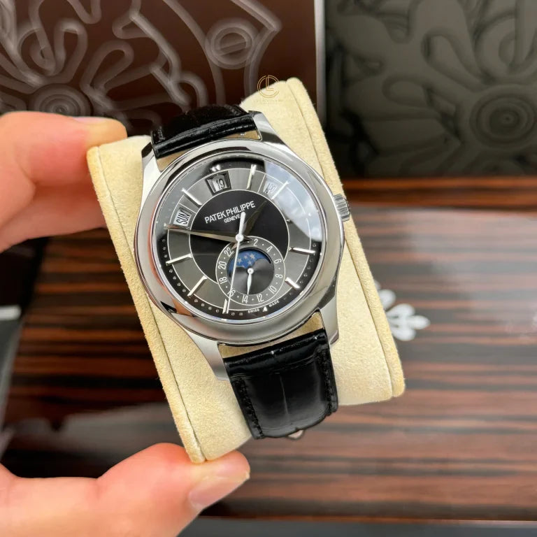 Patek Philippe Complications 5205G-010 40mm