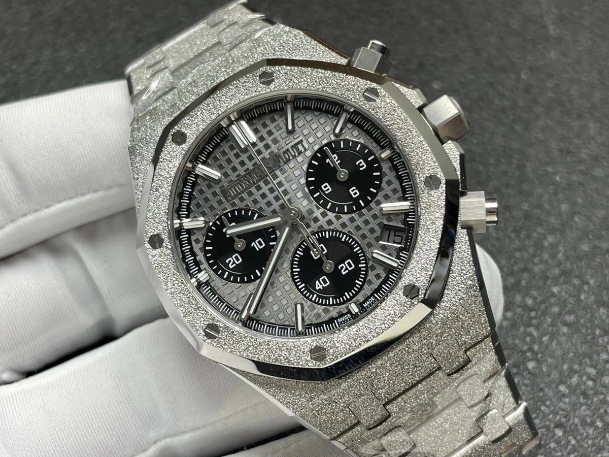Audemars Piguet Royal Oak Chronograph 41 Frosted White Gold - Grey Dial