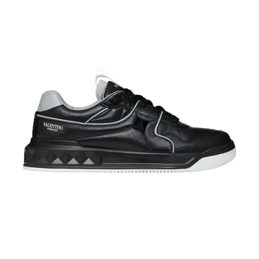 Valentino Garavani  One Stud Black