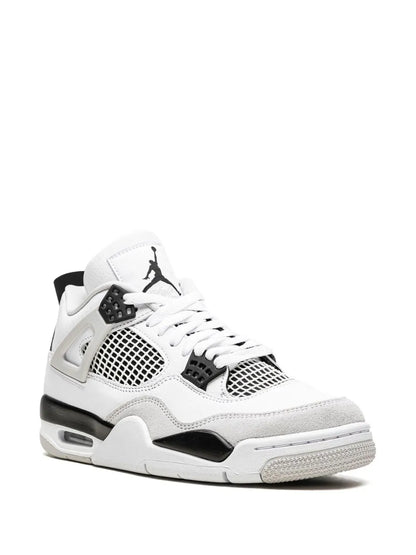 Air Jordan 4 Retro "Military Black" Veličina 42,5