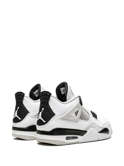 Air Jordan 4 Retro "Military Black" Veličina 42,5