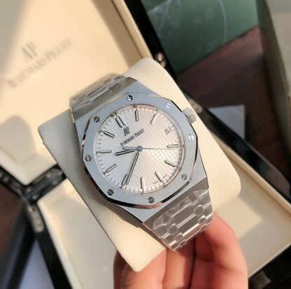 Audemars Piguet Royal Oak 77350ST.OO.1261ST.01 Stainless Steel Silver-Toned Dial