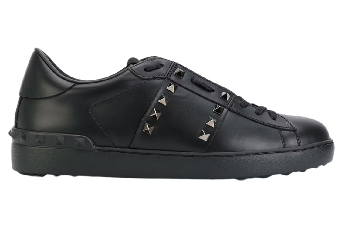 Valentino Garavani Rockstud Untitled Black Ruthenium-finish Stud
