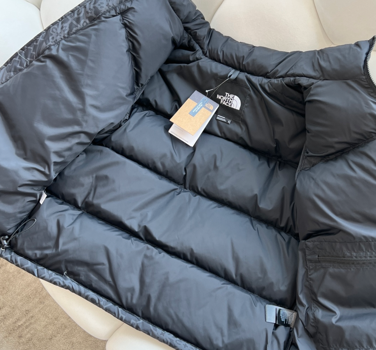 The North Face mix black jakna